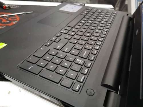 *Stunning*IMMACULATE*DELL INSPIRON 15 3542*i7-5500u*NVIDIA GEFORCE 840M*1000GB HDD*8GB RAM*